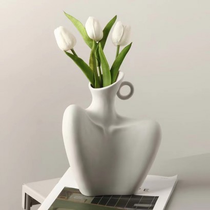 White ceramic vase, 18.5xH22cm